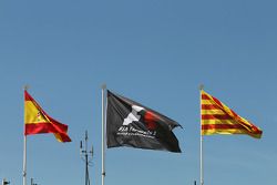 Spanish and F1 flags