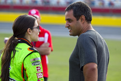 Danica Patrick, Stewart-Haas Racing Chevrolet; Juan Pablo Montoya, Earnhardt Ganassi Racing Chevrole