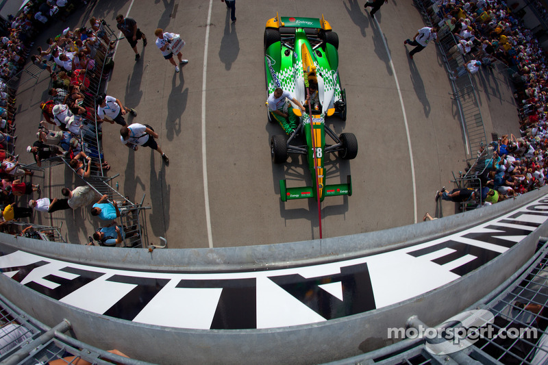 Coche de Simona de Silvestro, HVM Racing Lotus