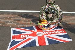 Winners photoshoot: tribute to Dan Wheldon