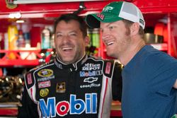 Dale Earnhardt Jr., Hendrick Motorsports Chevrolet and Tony Stewart, Stewart-Haas Racing Chevrolet