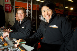 Autograph session: Shinji Nakano