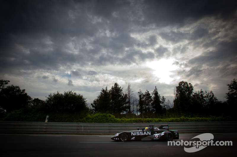 2012 год. Экипаж Михаэля Крумма, Марино Франкитти и Сатоши Мотоямы, DeltaWing