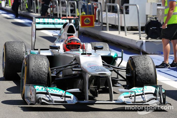 3.d Michael Schumacher, Mercedes AMG F1 enters parc ferme