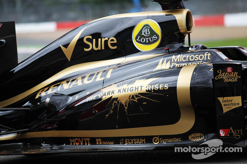 Em 2012, o carro escolhido para divulgar "Batman Dark Knight Rises" foi a Lotus