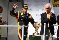 Podium: second place Kimi Raikkonen, Lotus Renault F1 Team