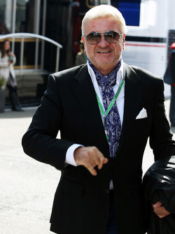 Willi Weber, Agent