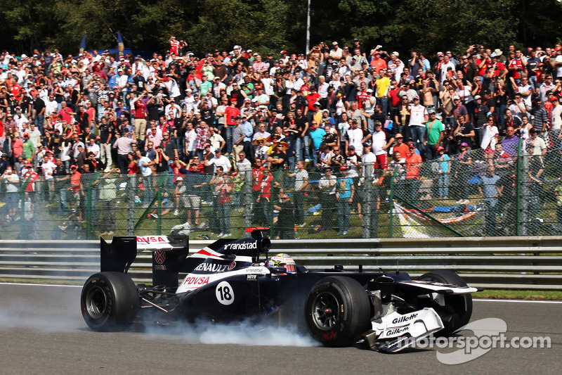 Pastor Maldonado, Williams retired from the race with damaged front wing