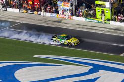 Engine trouble for Carl Edwards, Roush Fenway Racing Ford