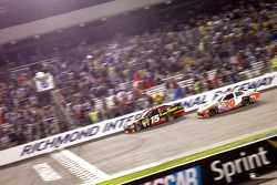 Clint Bowyer, Michael Waltrip Racing Toyota takes the win