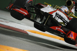 Narain Karthikeyan, HRT F1 Team HRT jumps at the chicane