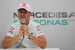 Michael Schumacher verkündet seinen Rücktritt
