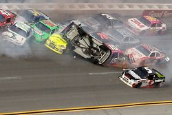 Crash mit Tony Stewart, Stewart-Haas Racing, Chevrolet