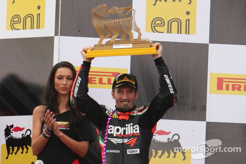 Max Biaggi sacré Champion du monde 2012