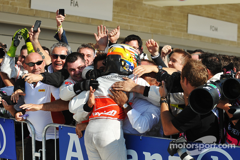 Le vainqueur Lewis Hamilton, McLaren