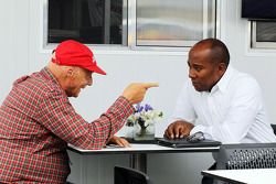 Niki Lauda, Mercedes, con Anthony Hamilton