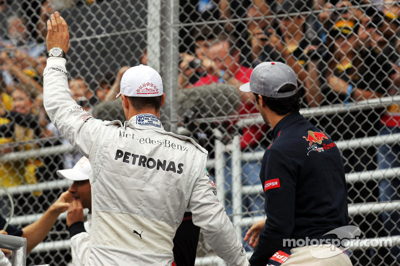 Michael Schumacher bei seiner letzten Fahrerparade