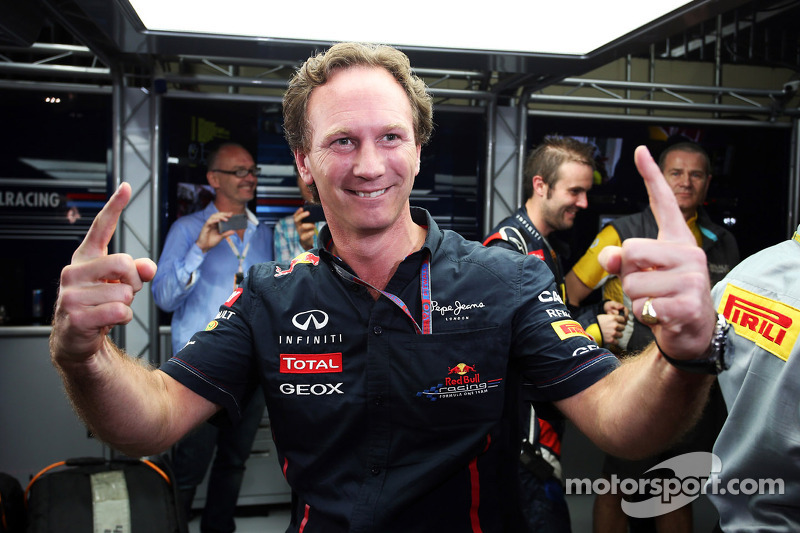 Christian Horner, Red Bull Racing Team Principal celebrates the championship for Sebastian Vettel, R