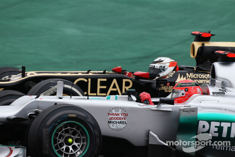 Michael Schumacher im Duell mit Kimi Räikkönen
