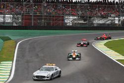 Nico Hulkenberg, Sahara Force India F1 leads behind the FIA Safety Car