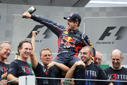Sebastian Vettel, Red Bull Racing celebrates his World Championship with the team