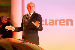 Ron Dennis presenta el McLaren P1