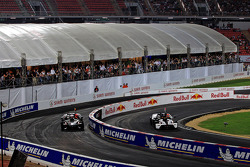 Michael Schumacher vs Romain Grosjean