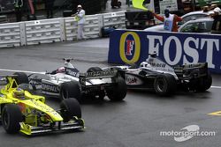 Trouble for Jarno Trulli, Jenson Button ve David Coulthard