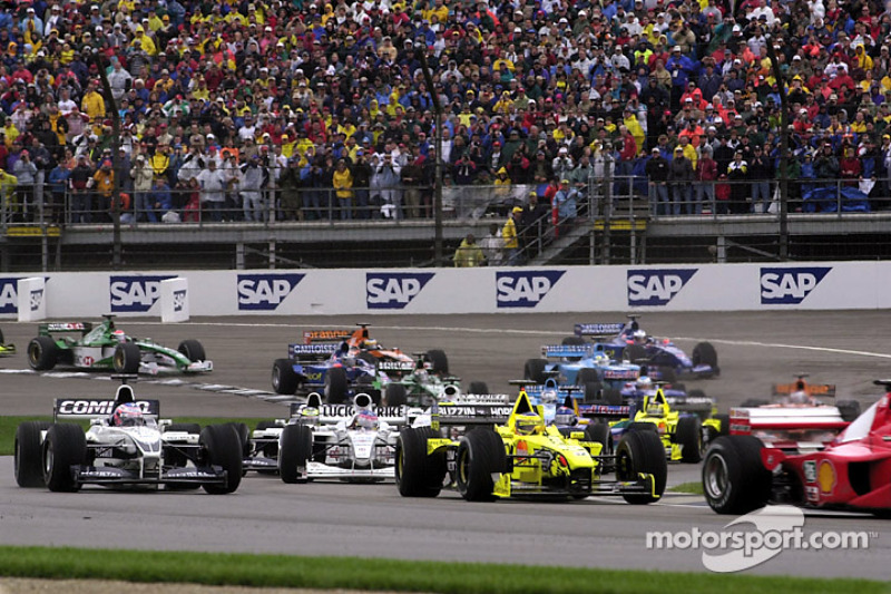 A corrida de Fórmula 1 com o maior número de espectadores no dia da prova foi no GP dos EUA, em 24 de setembro de 2000, em Indianápolis.