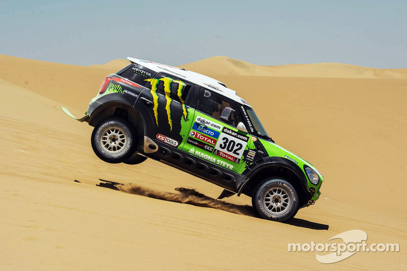 2013: Stéphane Peterhansel dan Jean-Paul Cottret, MINI ALL4 Racing