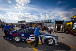 Carro acidentado de Brad Keselowski, Penske Racing Ford