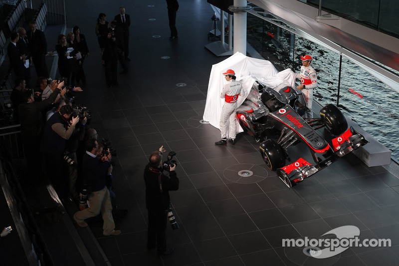 Sergio Perez, McLaren and team mate Jenson Button, McLaren unveil the new McLaren MP4-31