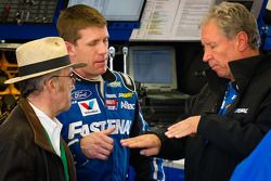 Carl Edwards, Roush Fenway Racing Ford back in the garage after the crash, with Jack Roush and Jimmy Fenning