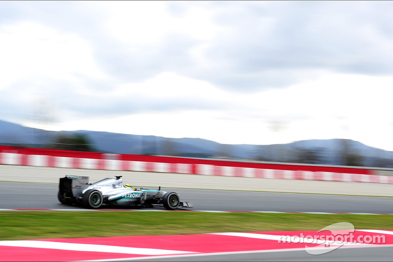 Mercedes lideró la pretemporada 2013