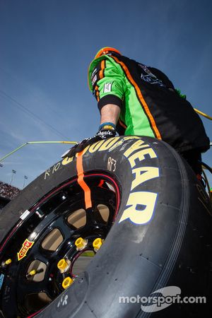 Stewart-Haas Racing Chevrolet crew member ready for a pit stop