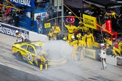 Blown engine for Matt Kenseth, Joe Gibbs Racing Toyota