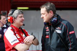Steve Clark, Ferrari Chief Engineer with Steve Nielsen, Scuderia Toro Rosso Sporting Director