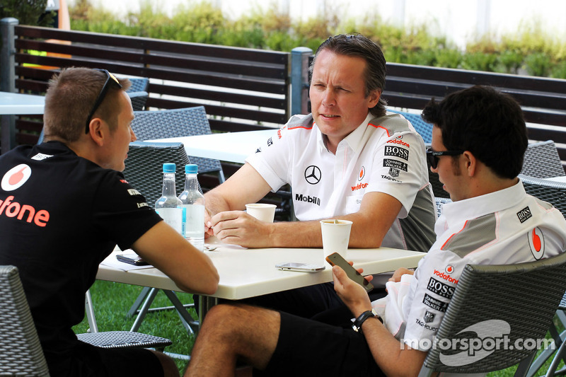 Sam Michael, Diretor Esportivo da McLaren com Sergio Perez, McLaren