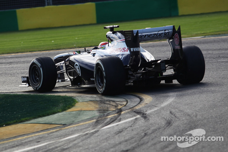 Williams выступала на деньги спонсоров Пастора Мальдонадо, а вторым пилотом был совсем недавно попавший в Формулу 1 Валттери Боттас
