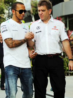 Lewis Hamilton, Mercedes AMG F1 with Dr. Aki Hintsa, McLaren Team Doctor