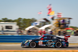 #68 TRG Porsche 911 GT3 Cup: Kevin Estre, Al Carter, Carlos de Quesada