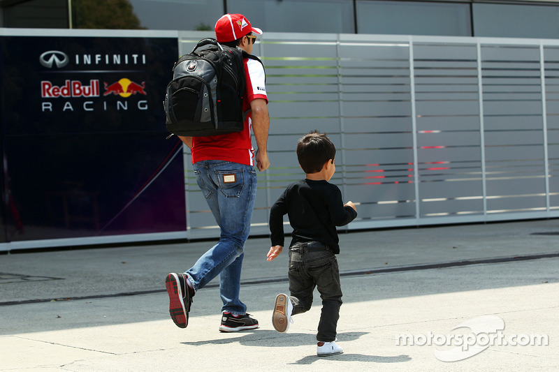 Felipe Massa, Ferrari with his son Felipinho