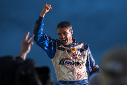Victory lane: race winner David Ragan, Frontrow Motorsports Ford