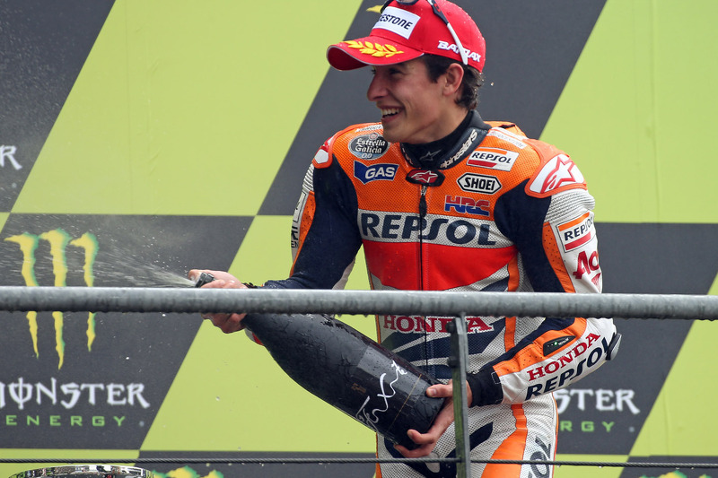 Satu-satunya pembalap yang selalu meraih podium pada empat balapan pertamanya di era MotoGP