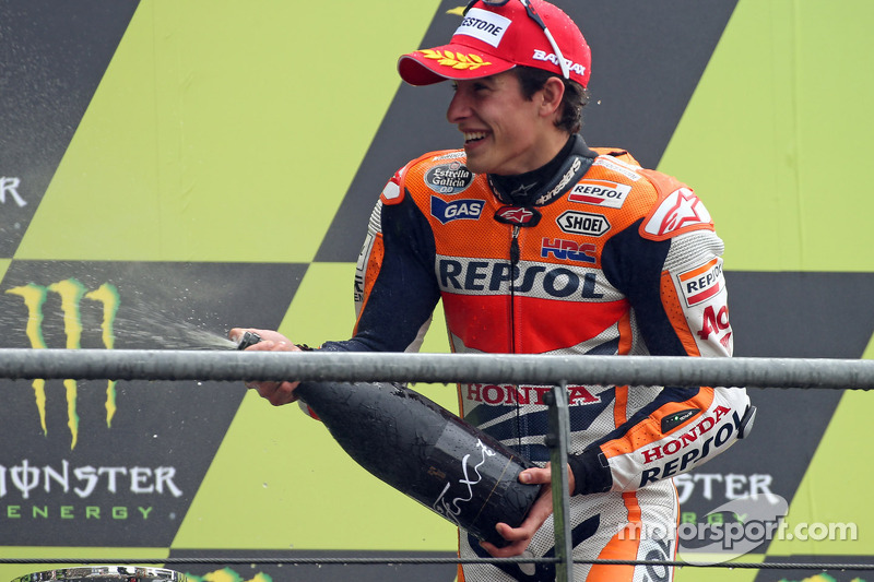 Satu-satunya pembalap yang selalu meraih podium pada empat balapan pertamanya di era MotoGP