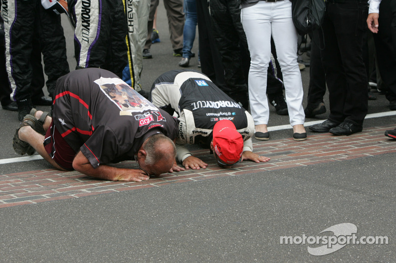 O vencedor Tony Kanaan