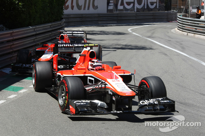 Max Chilton, Marussia F1 Team MR02 ve takım arkadaşı Jules Bianchi, Marussia F1 Team MR02