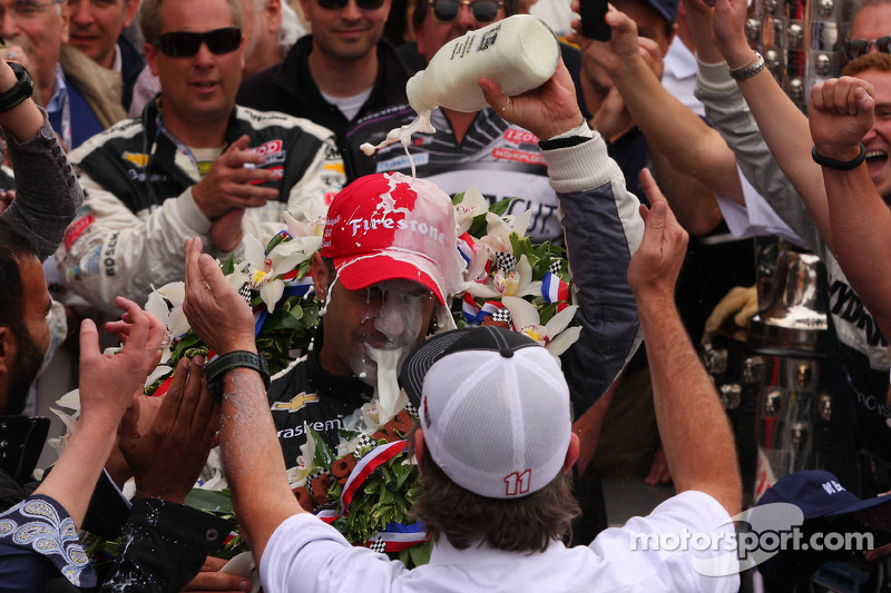 Pós-corrida: Tony Kanaan, KV Racing Technology Chevrolet, comemora