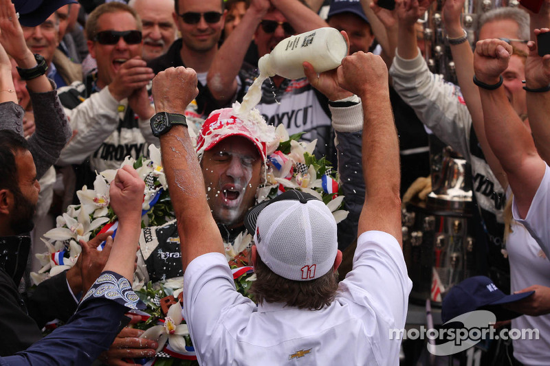 Pós-corrida: Tony Kanaan, KV Racing Technology Chevrolet, comemora