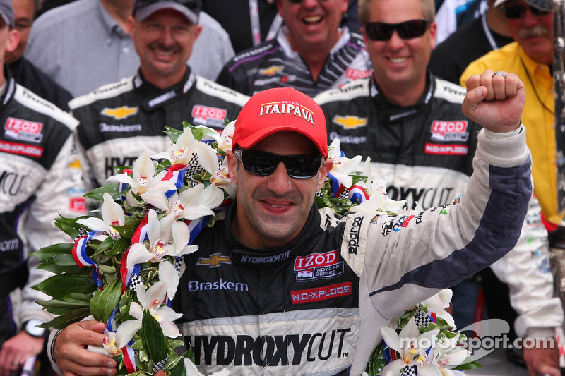 Race winner Tony Kanaan celebrates